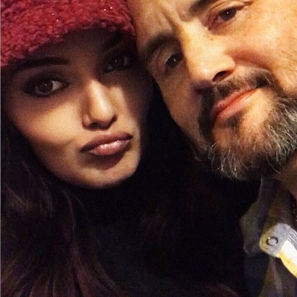 POSHING IN NYC 🏙️🌃🌇 - Picture 3 of 10